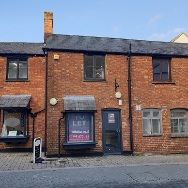 1 Evans Yard
