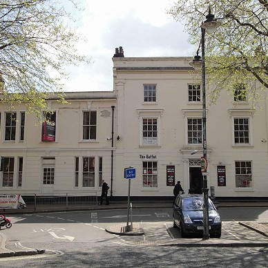 25/26 Bridge Street